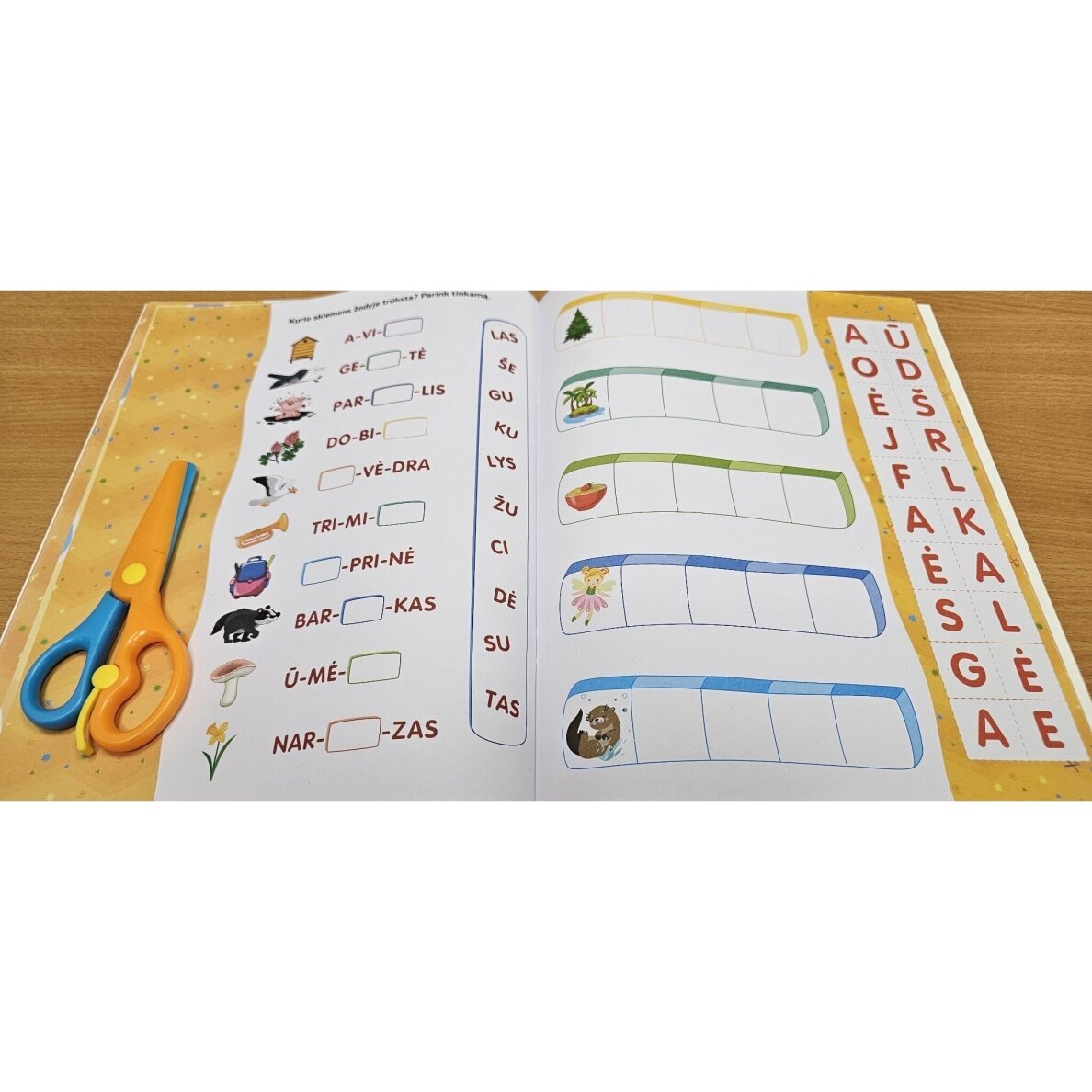Mokausi kirpti ir sudėti žodžius. 5–6 metų vaikams. Su žirklutėmis