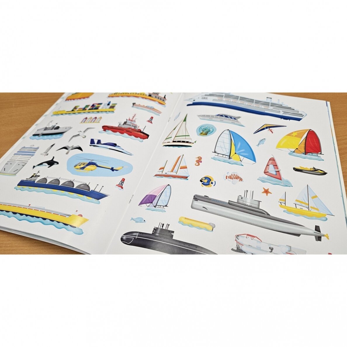 Mažoji enciklopedija su lipdukais. Lėktuvau, laivai ir kitos oro ir vandens transporto priemonės - Image 3