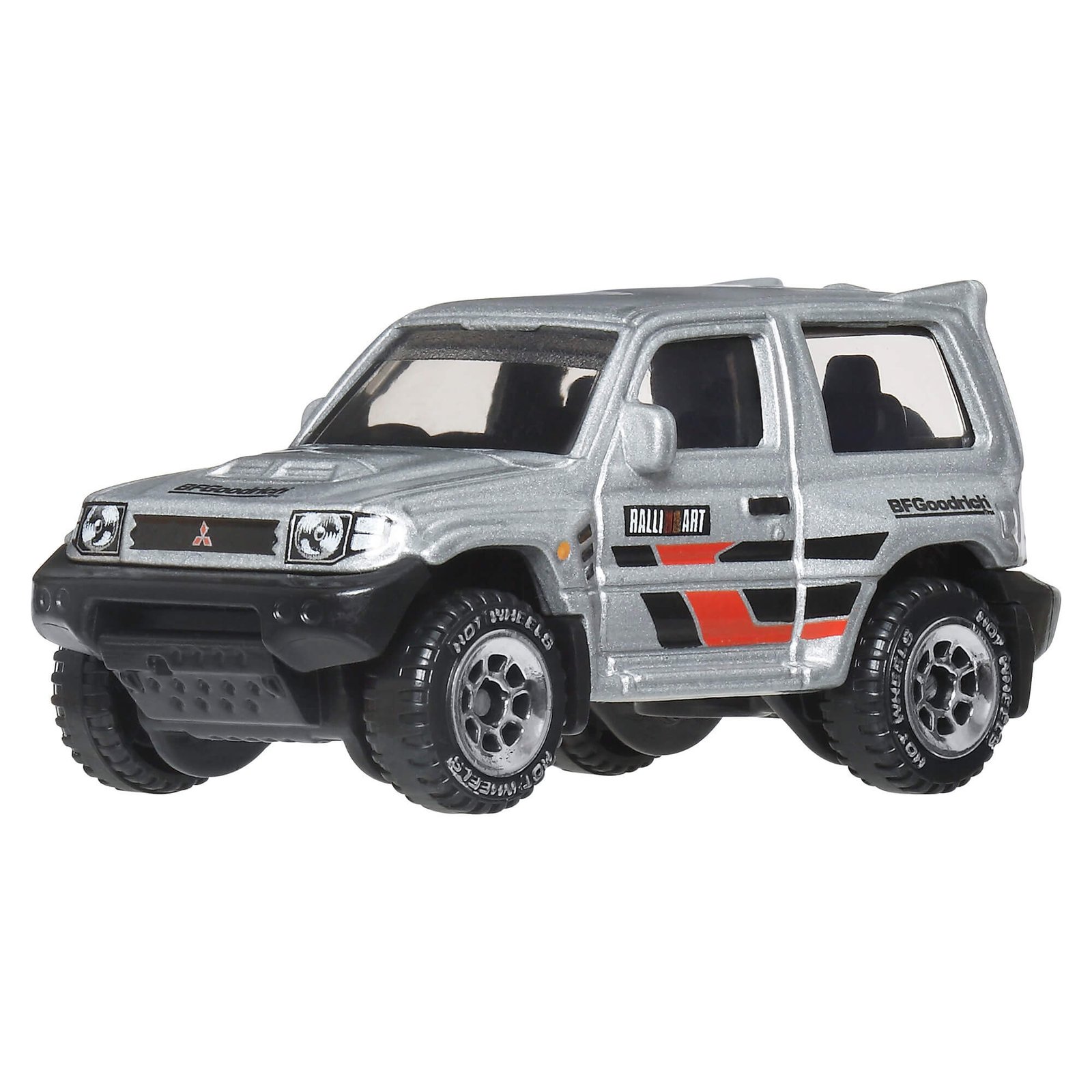 Sidabrinis Hot Wheels Mitsubishi Pajero Evolution su raudonais ir juodais lipdukais