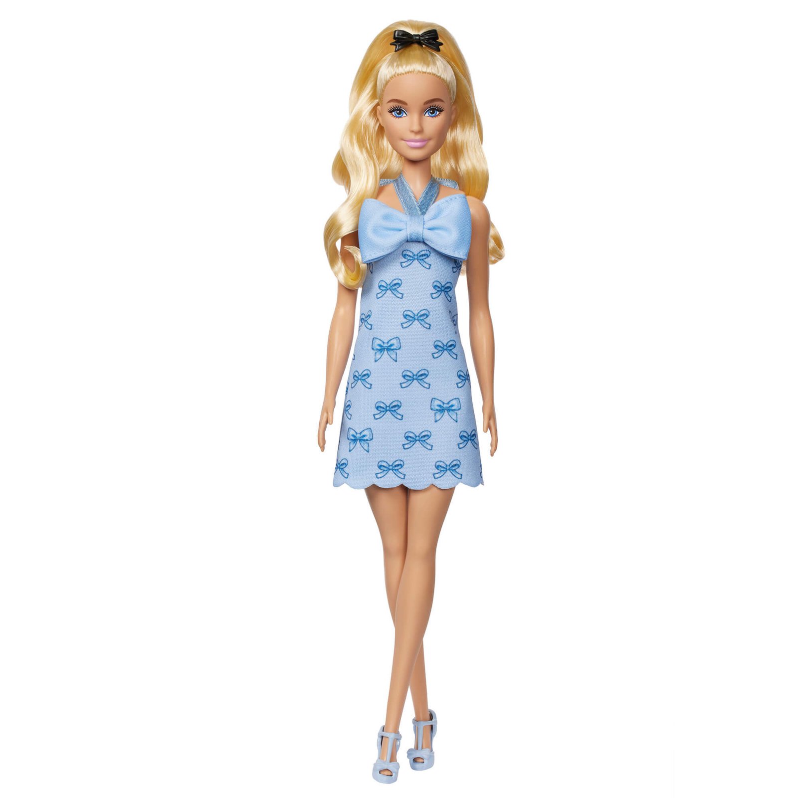 Šviesiaplaukė Barbie lėlė Nr. 237 šviesiai mėlyna suknele baltame fone