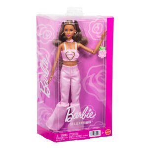 Barbie Deluxe madistė rožiniais džinsais „Deluxe Style“ pakuotėje su rožių raštu fone