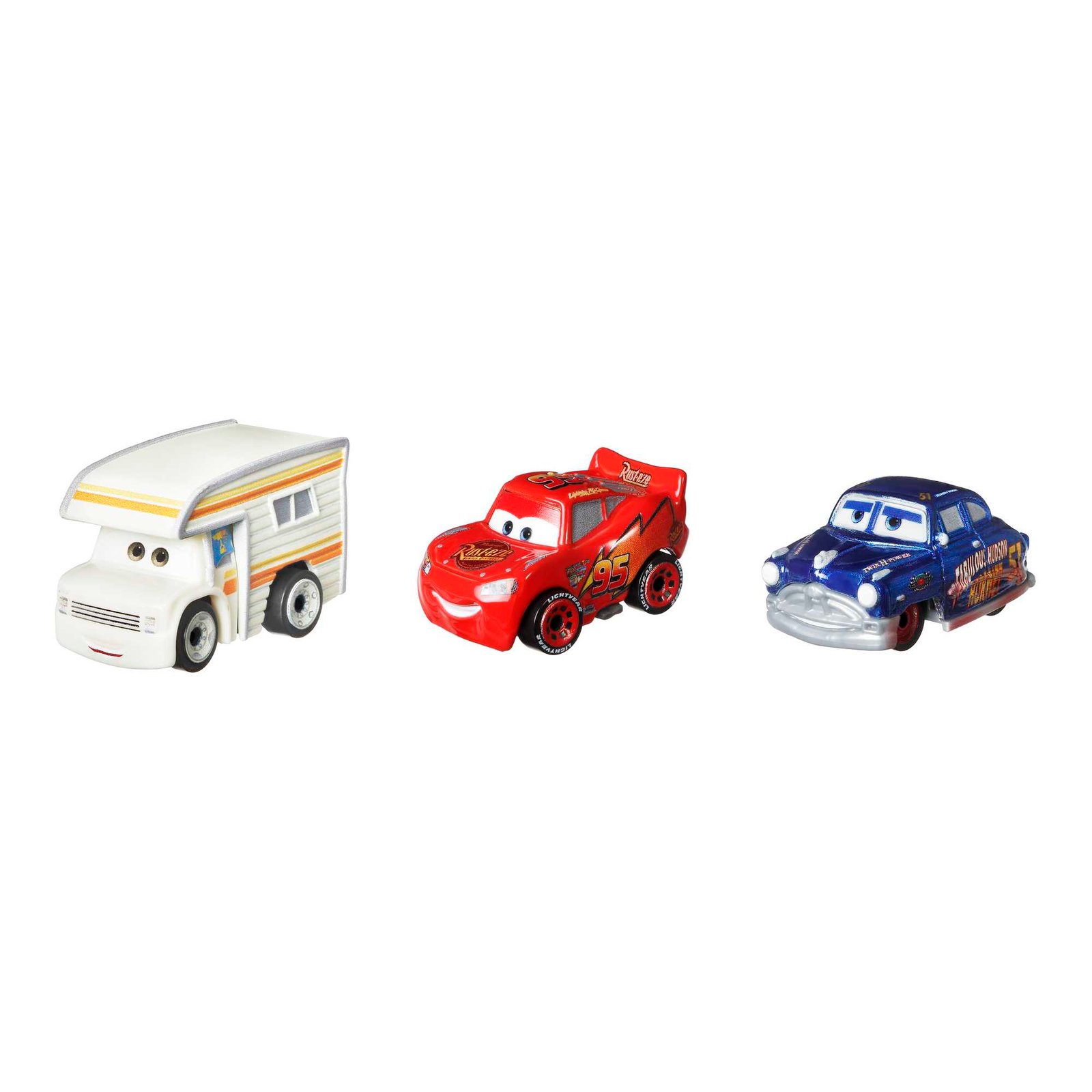 Baltas kemperis, raudonas lenktynininkas ir mėlynas Hudson Hornet