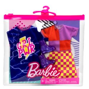 Barbie drabužių rinkinys pakuotėje – vienas iš variantų su „GRL PWR“ suknele ir languotu sijonu